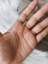 Load image into Gallery viewer, MAGNOLIA RING