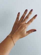 Load image into Gallery viewer, DAINTY PEARLS HAND CHAIN