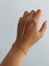Load image into Gallery viewer, HAWTHORN HAND CHAIN