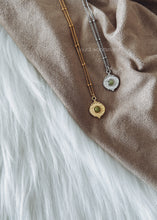 Load image into Gallery viewer, ZINNIA NECKLACE