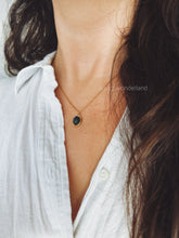 Load image into Gallery viewer, VENUS NECKLACE
