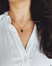 Load image into Gallery viewer, VENUS NECKLACE