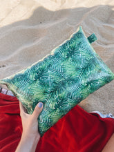 Carregar imagem no visualizador da galeria, BEACH PILLOWS