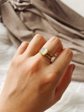 Load image into Gallery viewer, DAHLIA RING