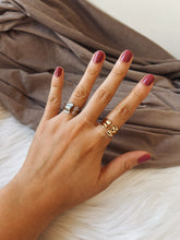 Carregar imagem no visualizador da galeria, ALYSSUM RING