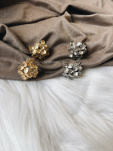 Carregar imagem no visualizador da galeria, FLOWER BOUQUET EARRINGS