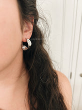 Load image into Gallery viewer, LILIUM EARRINGS