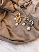 Carregar imagem no visualizador da galeria, ALYSSUM EARRINGS