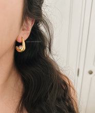 Load image into Gallery viewer, SECRET PEARL EARRINGS
