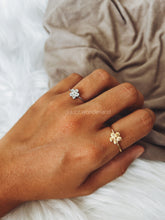 Carregar imagem no visualizador da galeria, FLOWER RING II