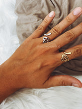 Load image into Gallery viewer, SNAKE RING