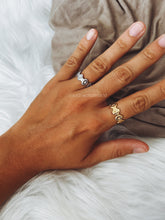 Load image into Gallery viewer, LONICERA RING