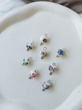 Load image into Gallery viewer, FLOWER DROPS
