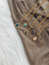 Load image into Gallery viewer, IRIS NECKLACE