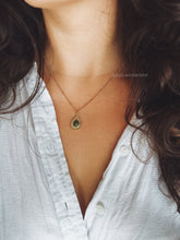 Load image into Gallery viewer, LUNARIA NECKLACE
