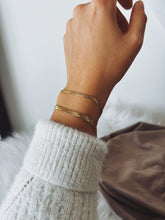 Load image into Gallery viewer, ANTHURIUM BRACELET