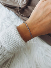 Load image into Gallery viewer, EUCHARIS BRACELET