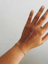 Load image into Gallery viewer, SILVER COLOR HAND CHAINS