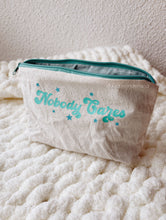 Carregar imagem no visualizador da galeria, POUCH - NOBODY CARES