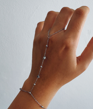 Load image into Gallery viewer, SPARKLE HAND CHAIN