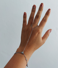 Load image into Gallery viewer, HEART HAND CHAIN