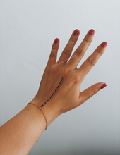 Load image into Gallery viewer, DAINTY STONES HAND CHAIN