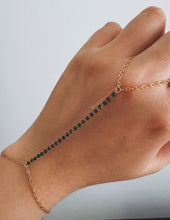 Load image into Gallery viewer, DAINTY STONES HAND CHAIN