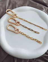 Carregar imagem no visualizador da galeria, GOLD KEY CHAINS