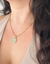 Load image into Gallery viewer, AURA MEDALLION NECKLACE