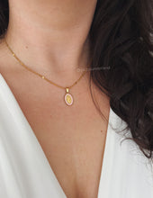Load image into Gallery viewer, AURA MEDALLION NECKLACE II