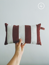 Carregar imagem no visualizador da galeria, BEACH PILLOWS