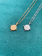Load image into Gallery viewer, COMPASS NECKLACE