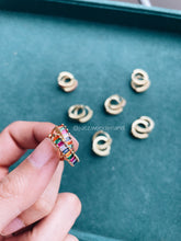 Load image into Gallery viewer, ANEMONE EARRINGS