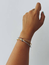 Load image into Gallery viewer, KNOT COLOR MIX BRACELET

