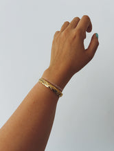 Load image into Gallery viewer, ARROW BRAID BRACELET
