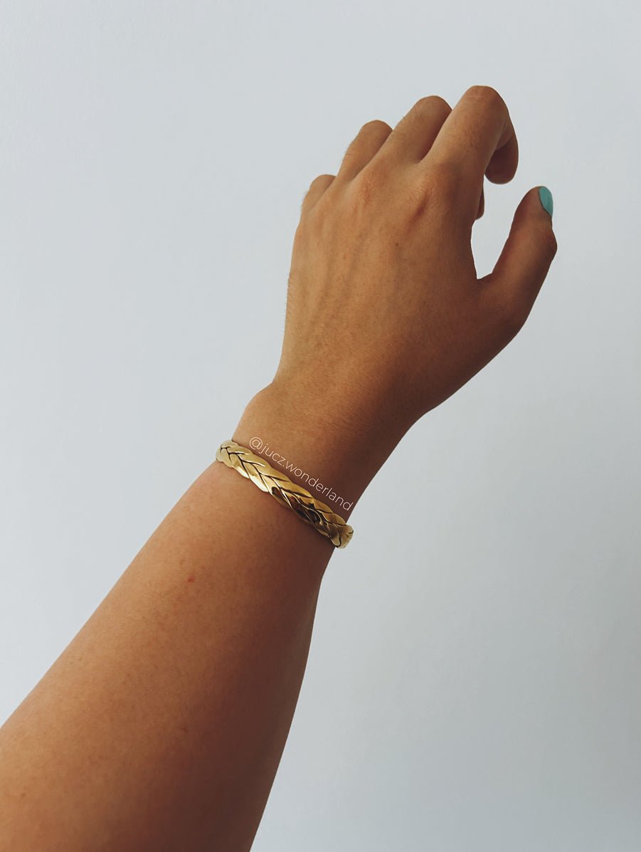 ARROW BRAID BRACELET