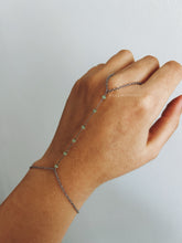 Load image into Gallery viewer, DAINTY STONES SILVER HAND CHAIN
