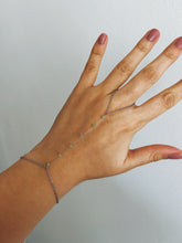 Load image into Gallery viewer, DAINTY STONES SILVER HAND CHAIN
