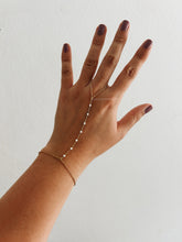 Load image into Gallery viewer, GOLD COLOR HAND CHAIN
