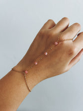 Load image into Gallery viewer, PINK STONES HAND CHAIN
