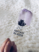 Load image into Gallery viewer, BOOKMARK - FANTASY READER BLACK CAT
