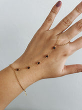 Carregar imagem no visualizador da galeria, STONE HAND CHAIN
