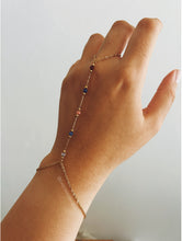 Carregar imagem no visualizador da galeria, STONE HAND CHAIN
