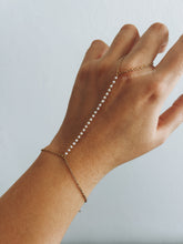 Load image into Gallery viewer, STILL PEARLS HAND CHAIN
