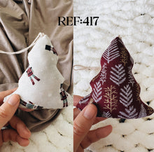 Carregar imagem no visualizador da galeria, Trees - Eco-Friendly Fabric Christmas Ornaments
