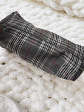 Carregar imagem no visualizador da galeria, POUCH - CLASSIC GREY IRISH CHESS
