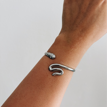 Load image into Gallery viewer, SNAKE CUFF BRACELET
