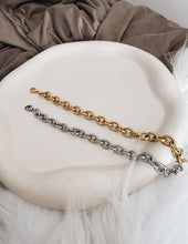 Carregar imagem no visualizador da galeria, CHUNKY BRACELET
