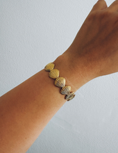 Load image into Gallery viewer, SHELLS CUFF BRACELET
