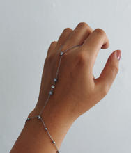 Carregar imagem no visualizador da galeria, STARS HAND CHAIN
